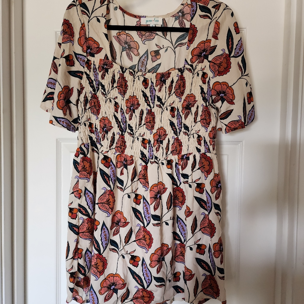 Grace and Lace tunic/dress size small. Floral pattern.
